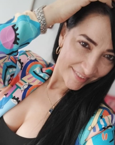 44 Year Old Cali, Colombia Woman